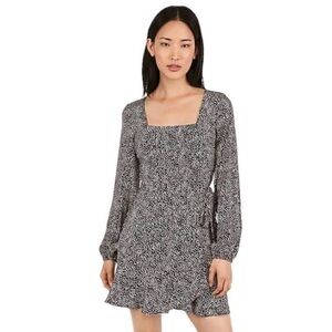 🔥🔥Express Black and Pink Long Sleeve Dress